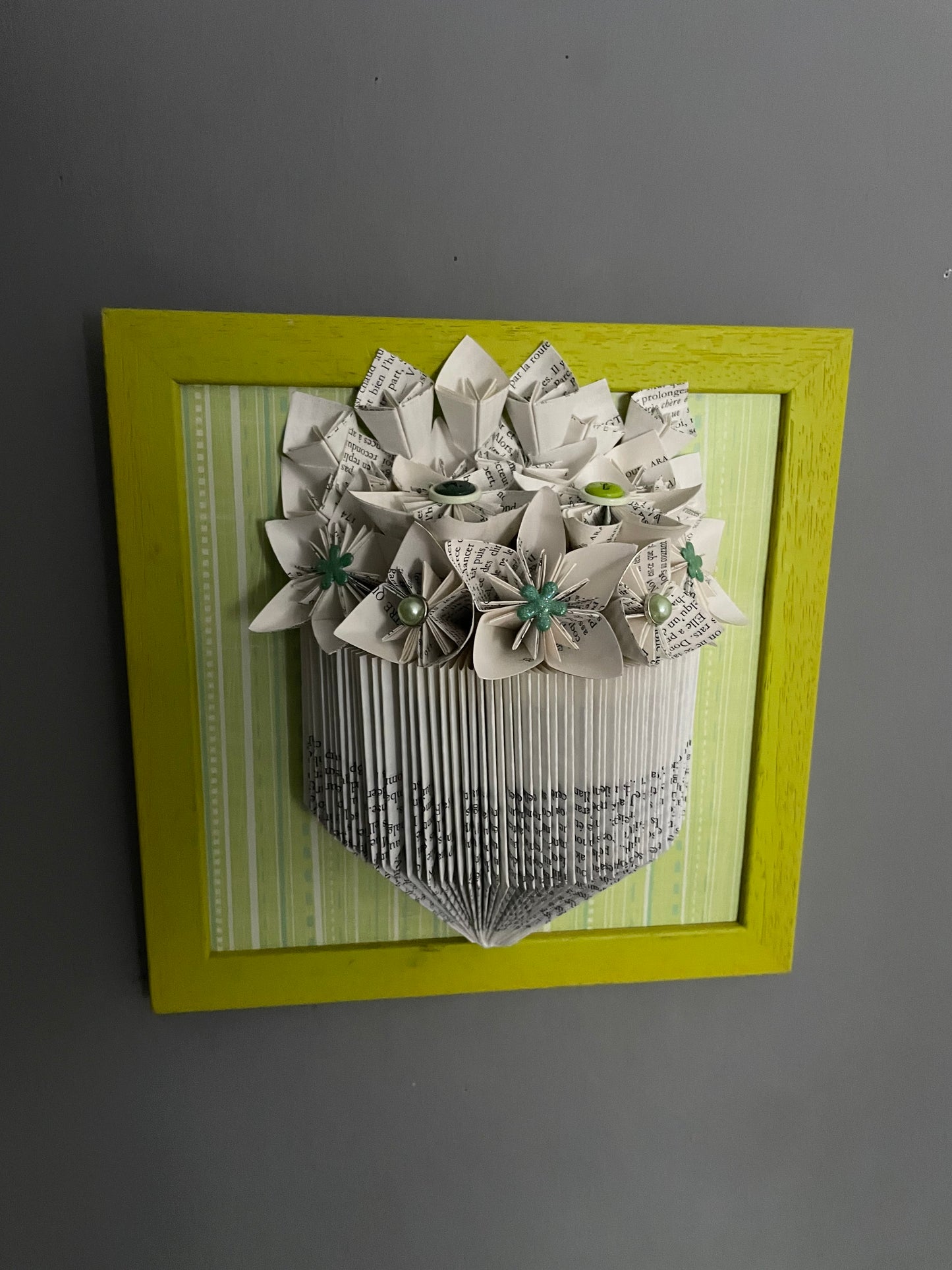 Cadre vert fleuri